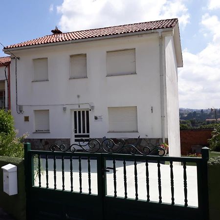 Casa Tia Lola Villa ซานติอาโก เด กอมโปสเตลา ภายนอก รูปภาพ