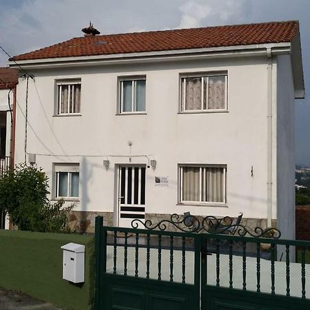 Casa Tia Lola Villa ซานติอาโก เด กอมโปสเตลา ภายนอก รูปภาพ